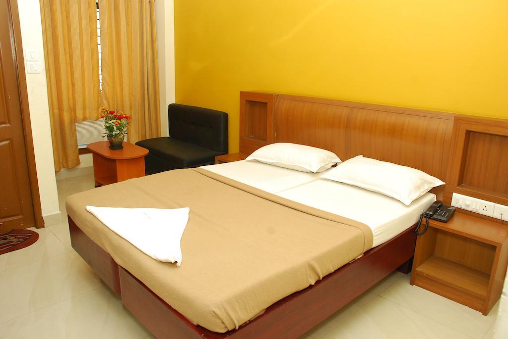 City Manor Hotel Madras Kamer foto