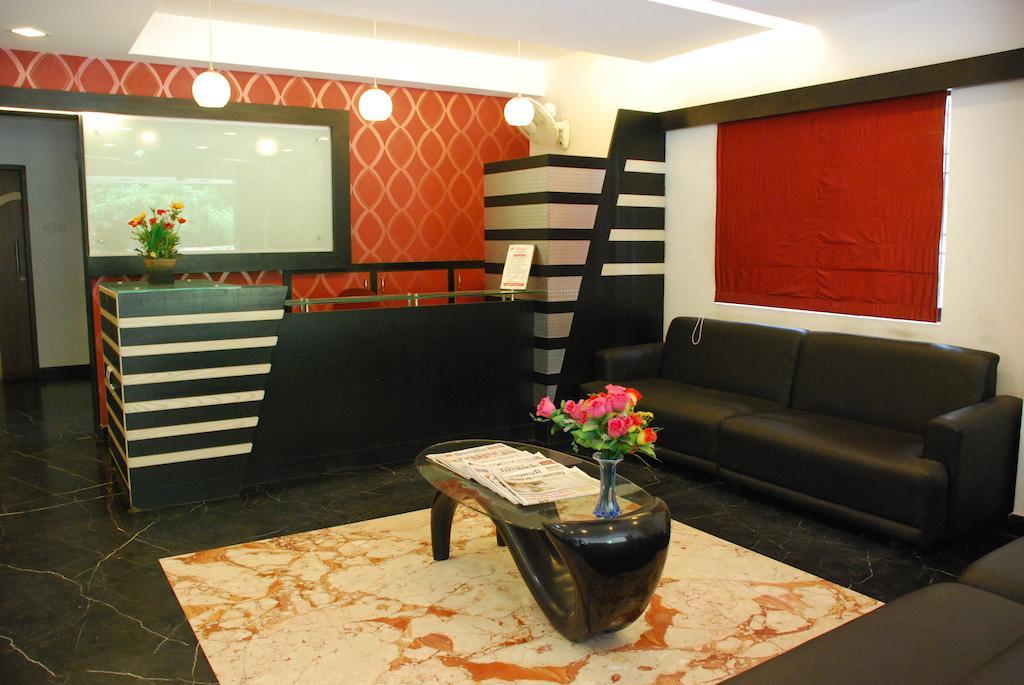 City Manor Hotel Madras Kamer foto