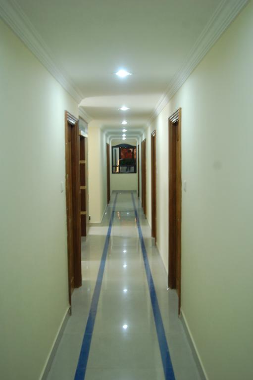 City Manor Hotel Madras Buitenkant foto