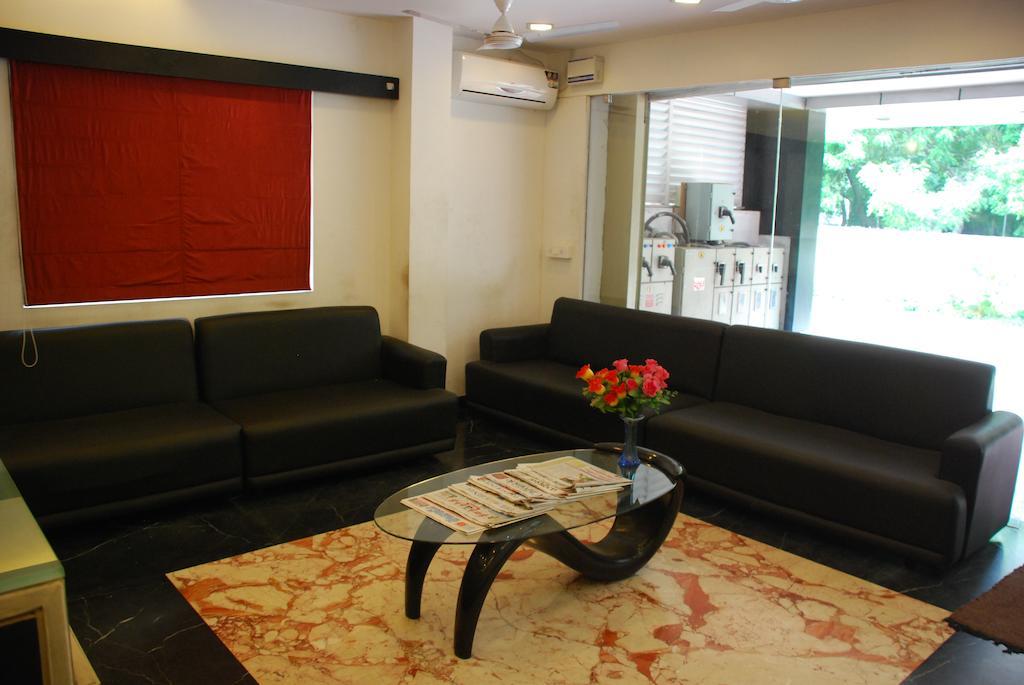 City Manor Hotel Madras Buitenkant foto