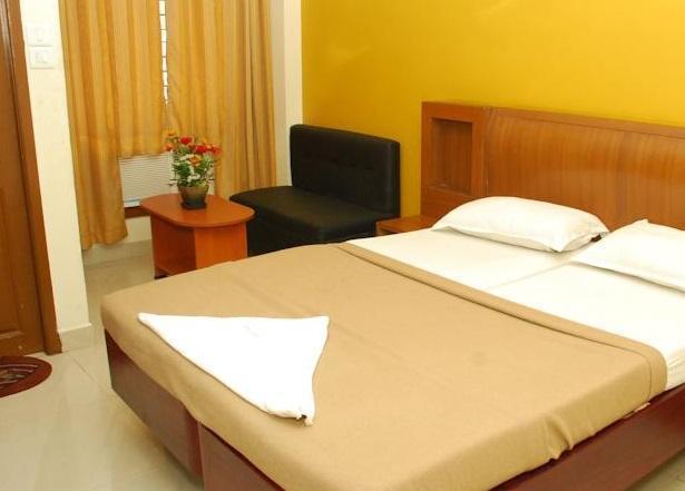 City Manor Hotel Madras Buitenkant foto